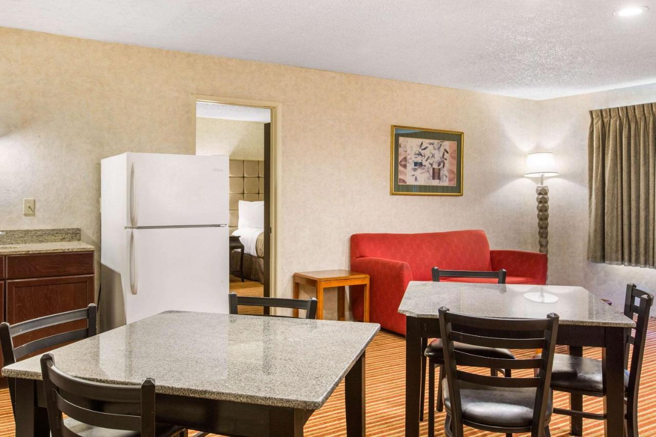 Rodeway Inn & Suites El Cajon San Diego East Экстерьер фото